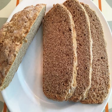 Slices of Ancient Grains : Barleymeal Soda Bread